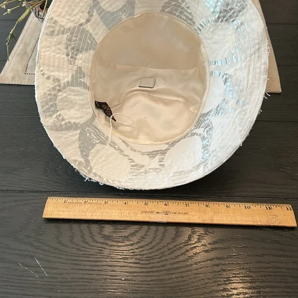 Coach Bucket Hat Silver & White Size M/L NWOT - Picture 7 of 8